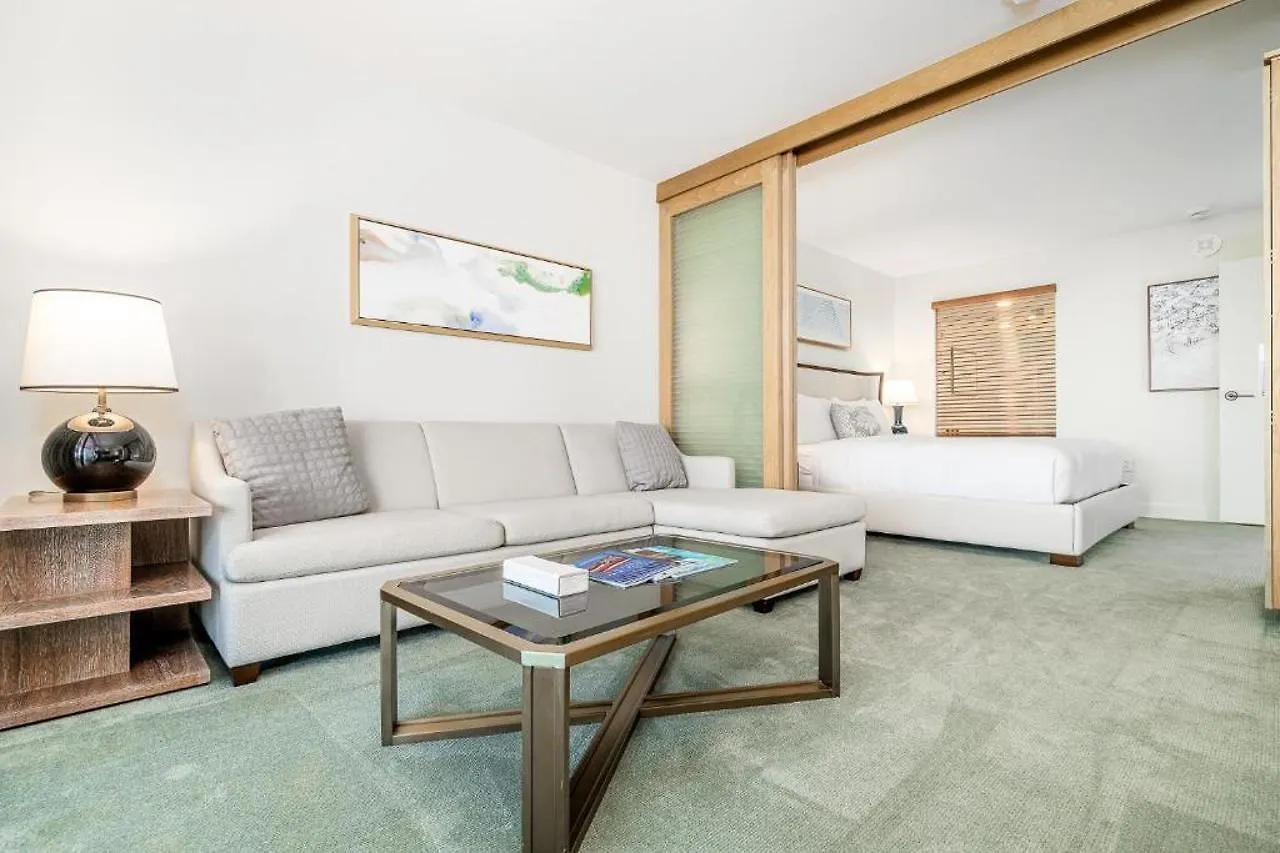Real Select At The Ritz Carlton Residences, Waikiki Oahu