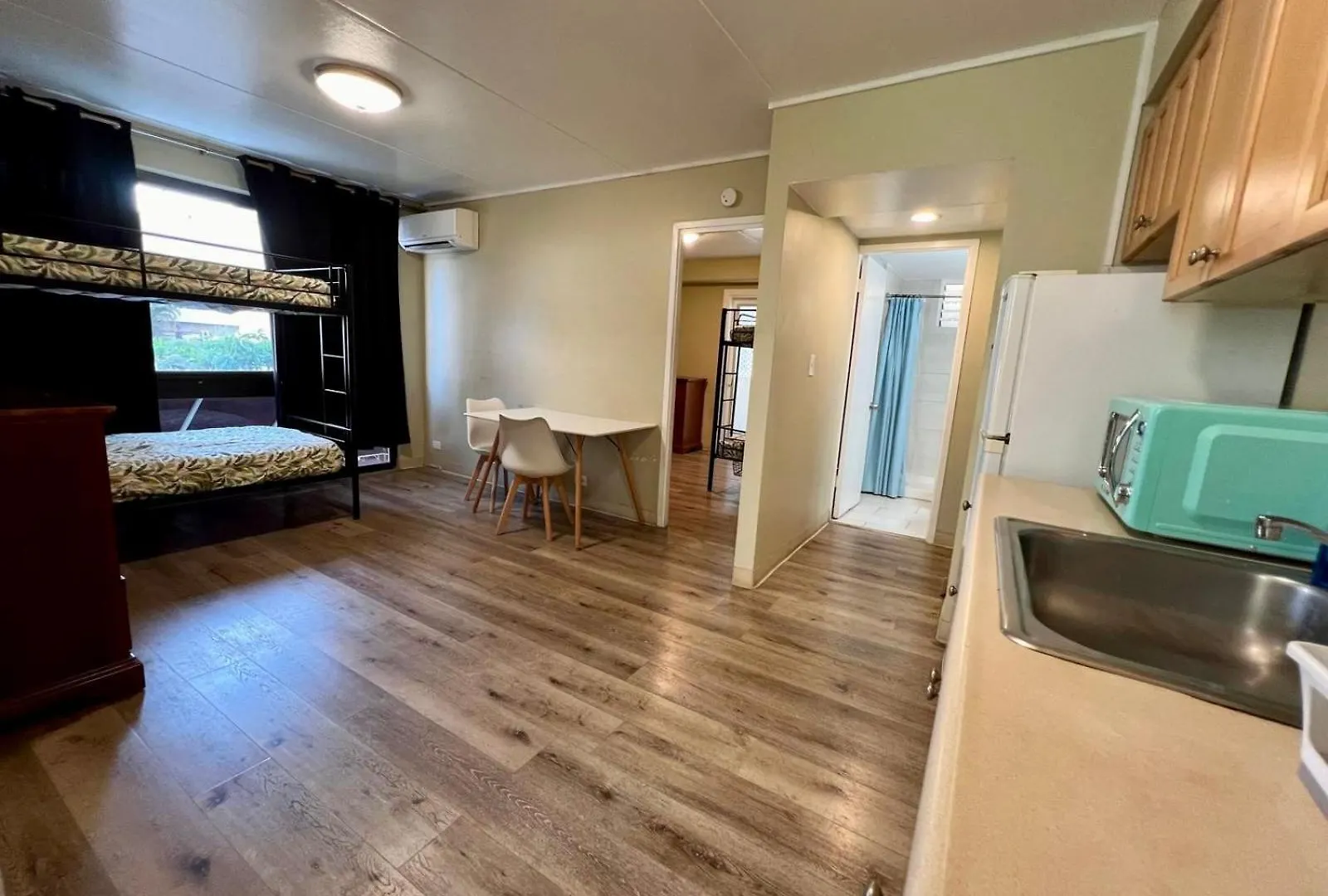 Hostel Waikiki Beachside *