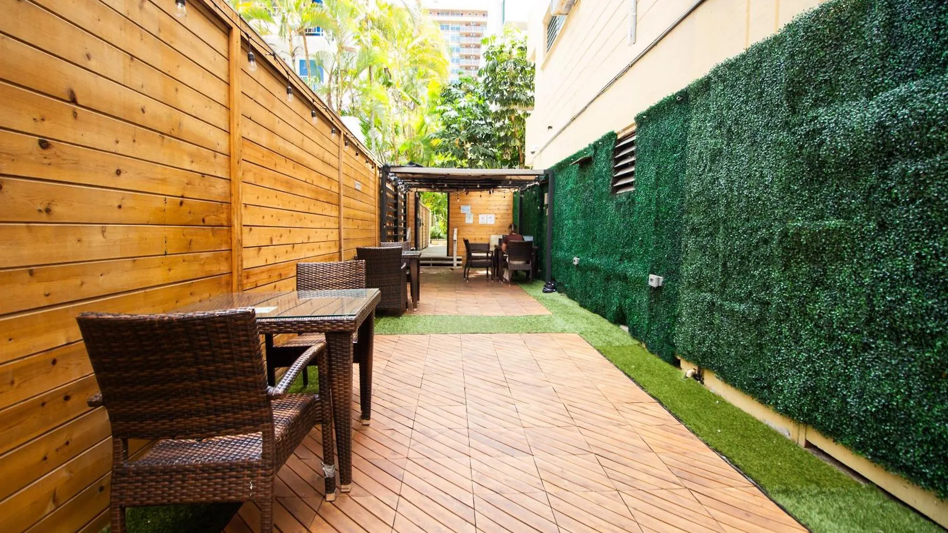 Hostel Waikiki Beachside