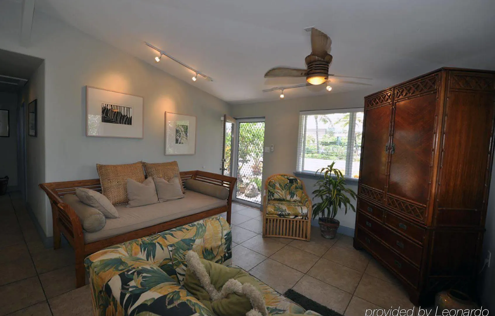 Tiki Moon Villa