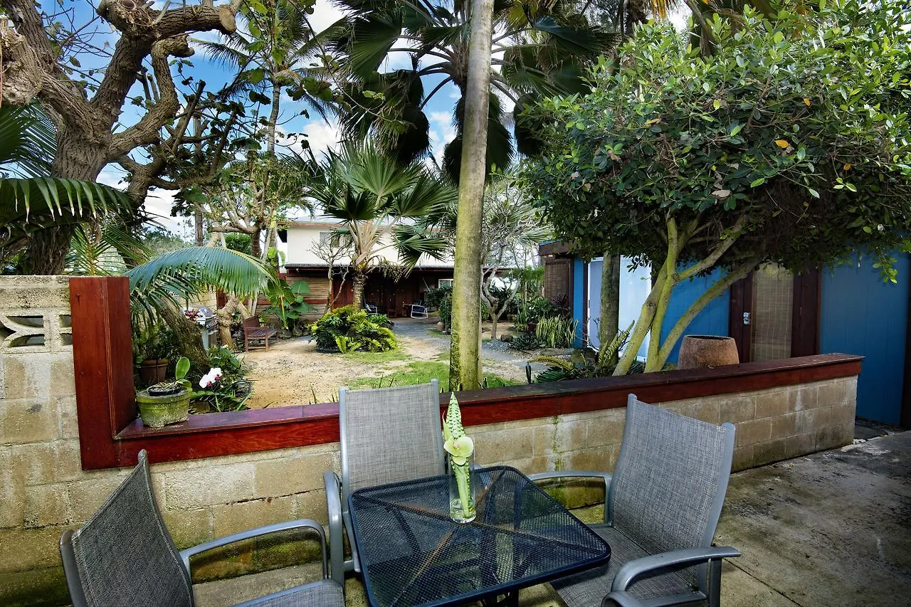 Villa Tiki Moon *