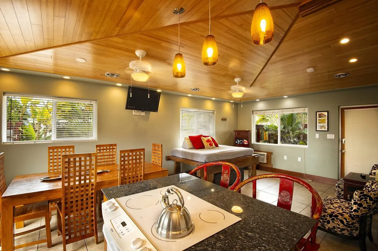 Tiki Moon Villa Oahu