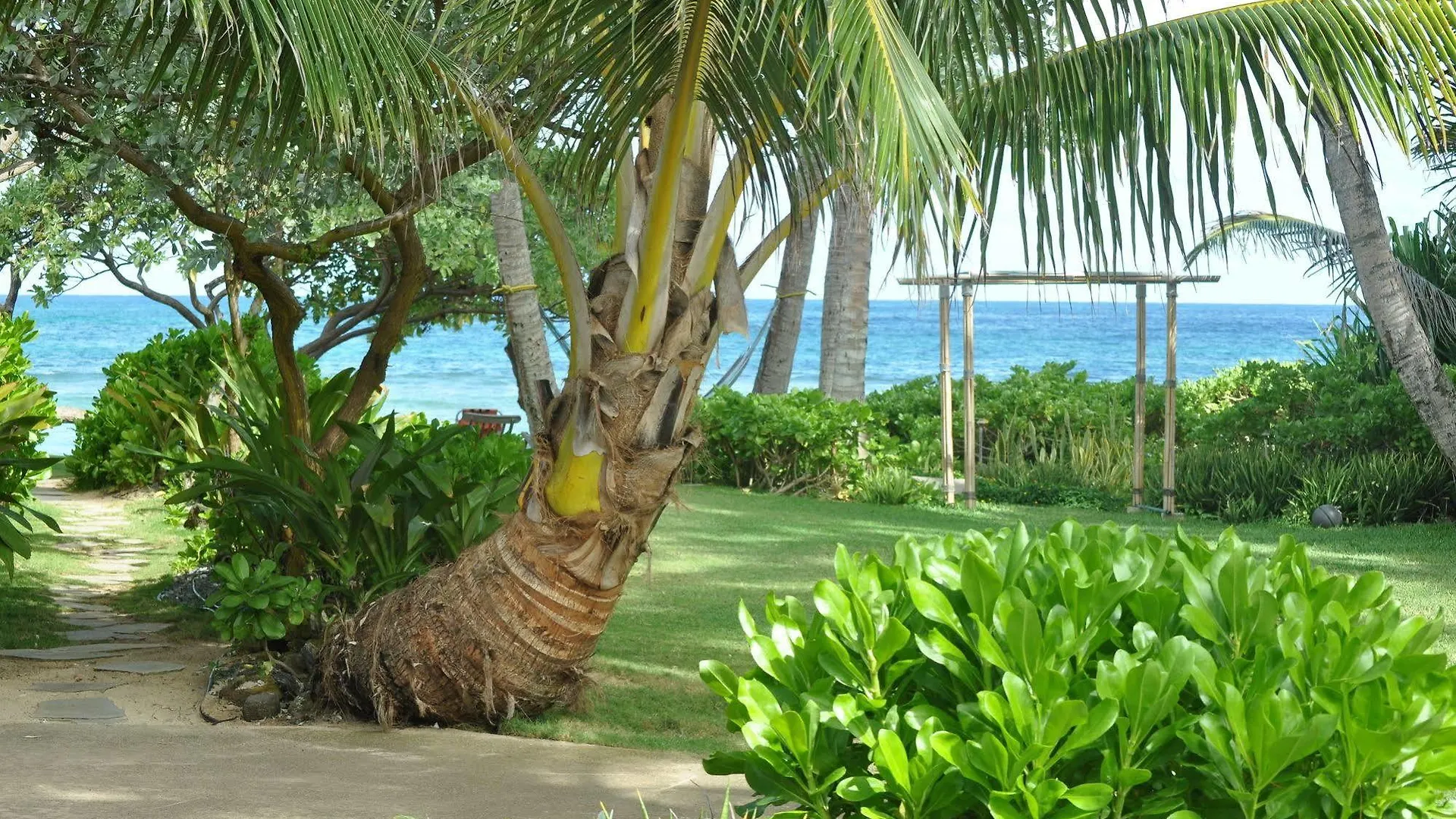 Tiki Moon Villa Oahu