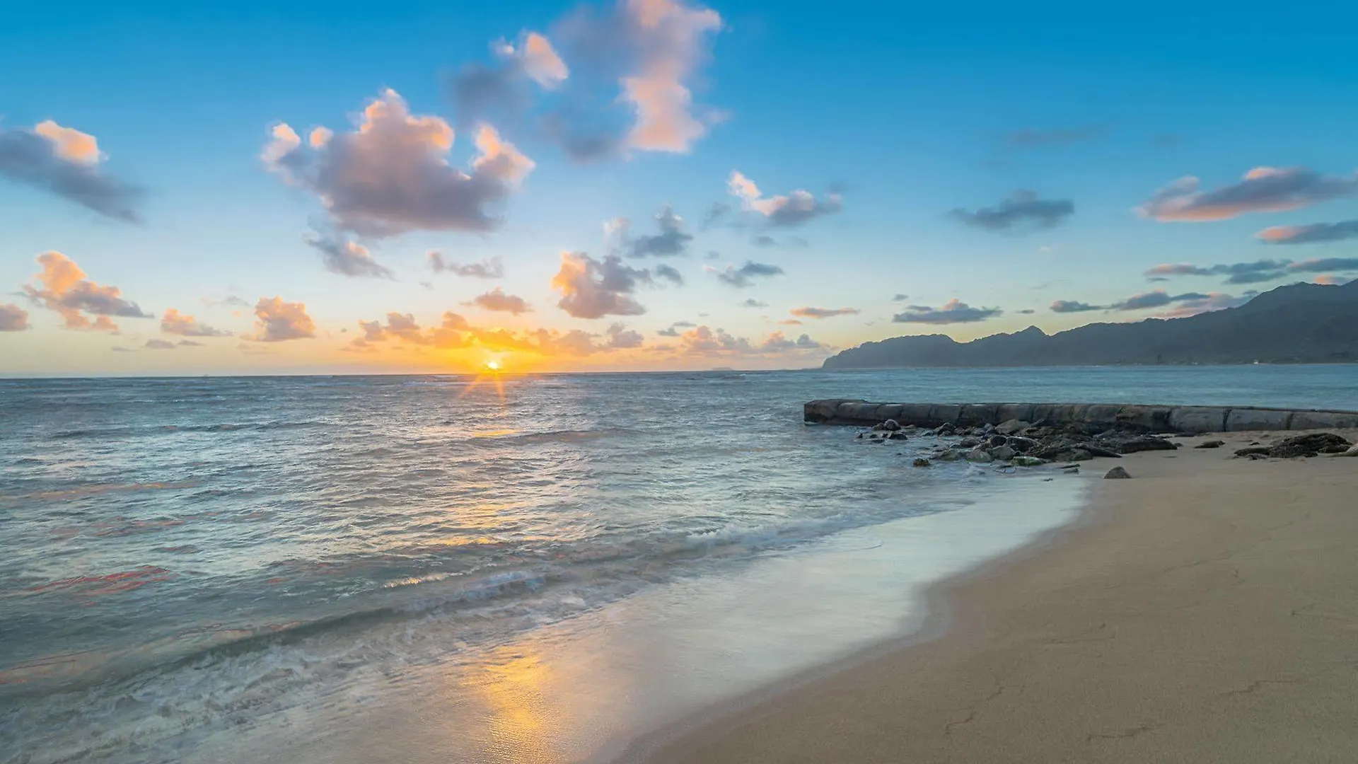 Tiki Moon * Oahu