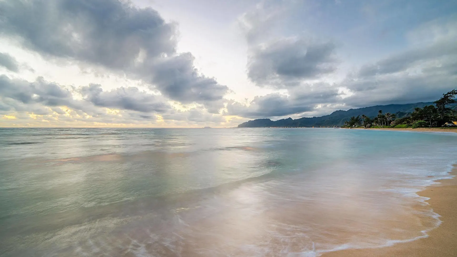 Tiki Moon * Oahu
