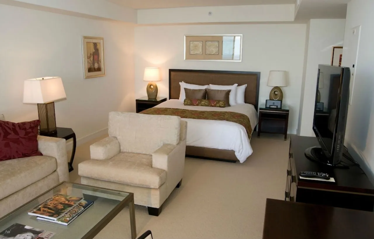 Hotel Jet Luxury At The Trump Waikiki