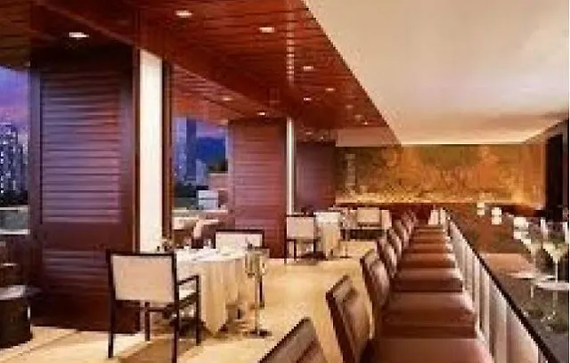 Hotel Jet Luxury At The Trump Waikiki Oahu