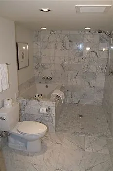 Jet Luxury At The Trump Waikiki