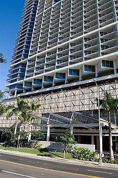Jet Luxury At The Trump Waikiki Hotel