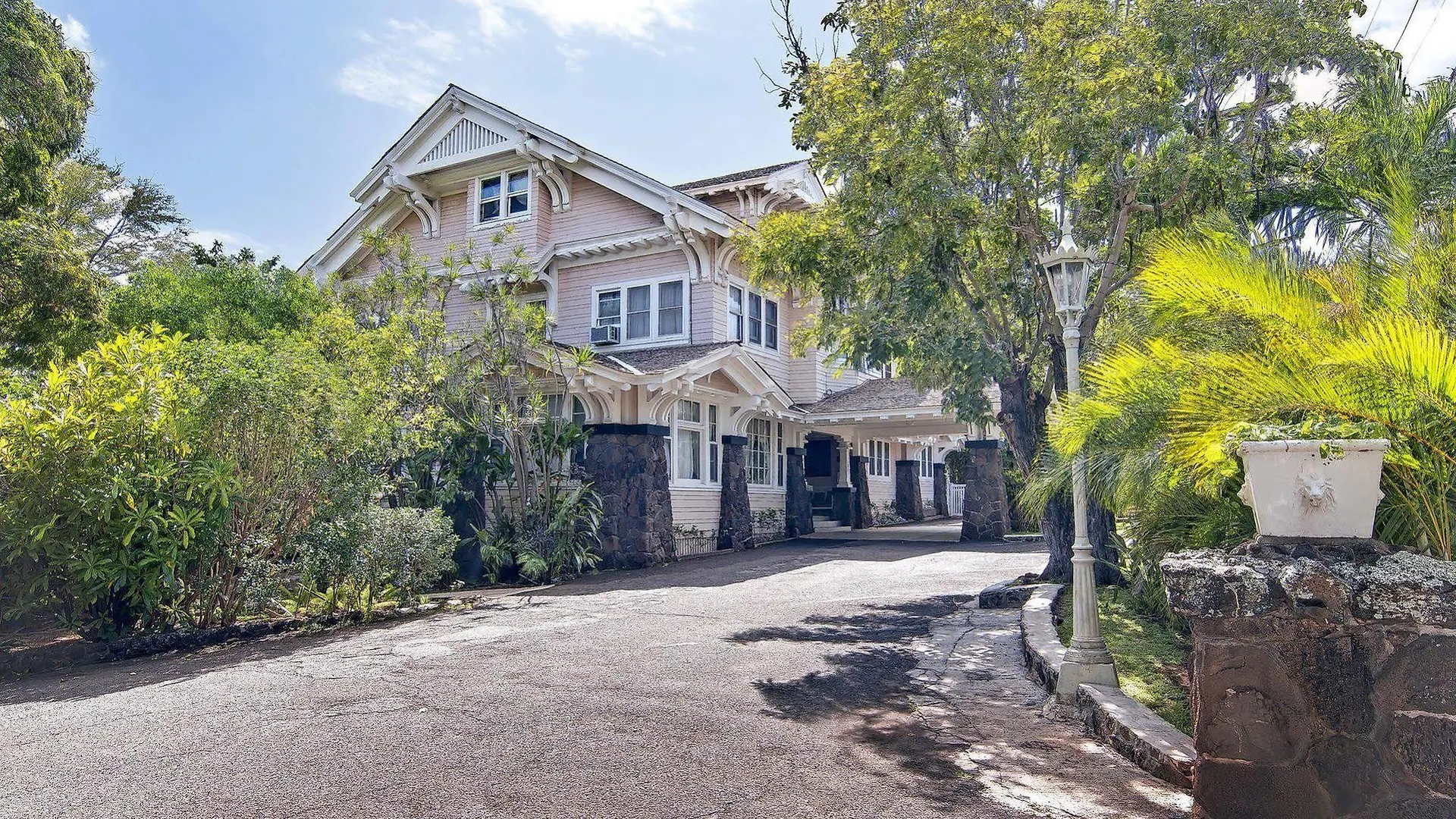 马诺阿谷住宿加早餐旅馆 住宿加早餐酒店 3*