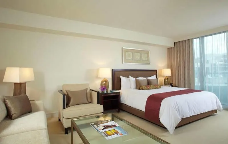 Jet Luxury At The Trump Waikiki 5* Oahu