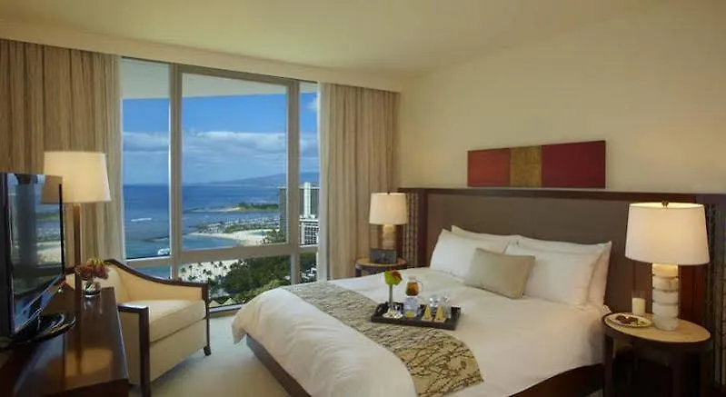 Jet Luxury At The Trump Waikiki 5* Oahu