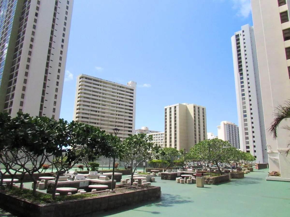 Apartment Waikiki Banyan Ocean View
