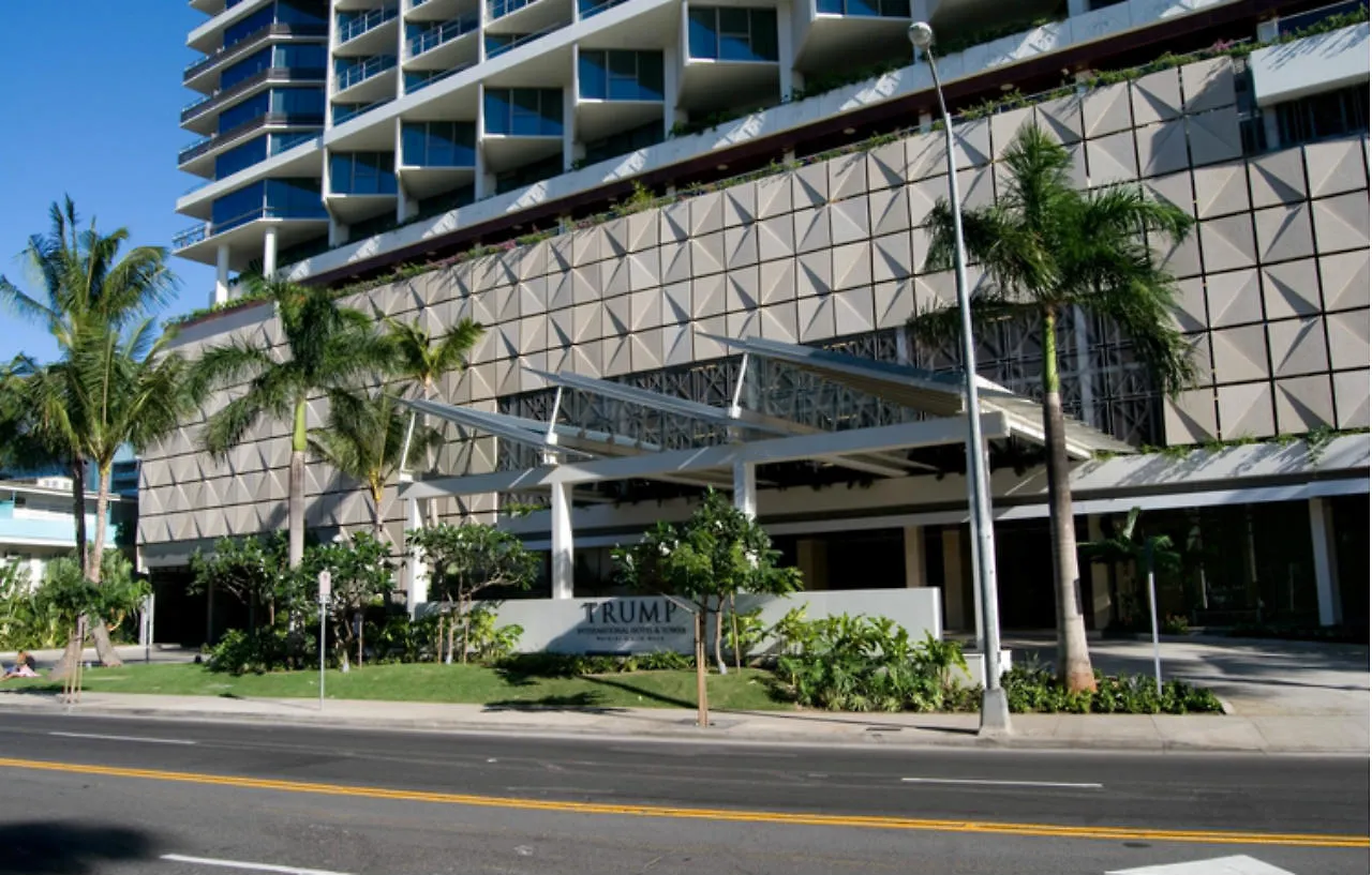 Jet Luxury At The Trump Waikiki 5* Oahu