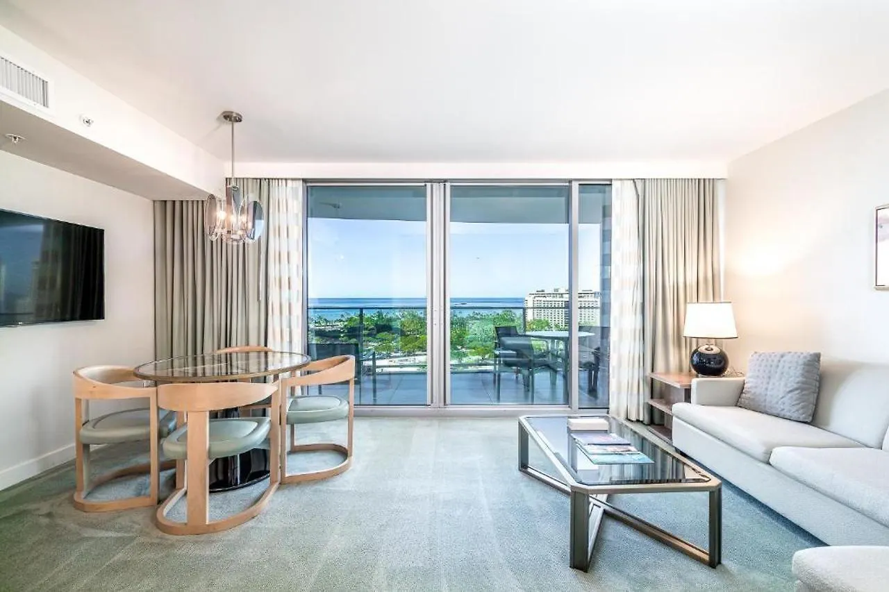 Hotel Real Select At The Ritz Carlton Residences, Waikiki 5*